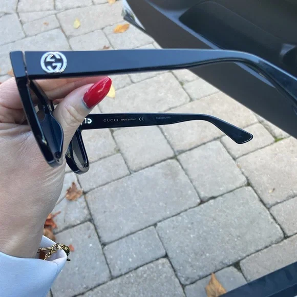 Authentic Gucci sunglasses - Picture 5 of 9